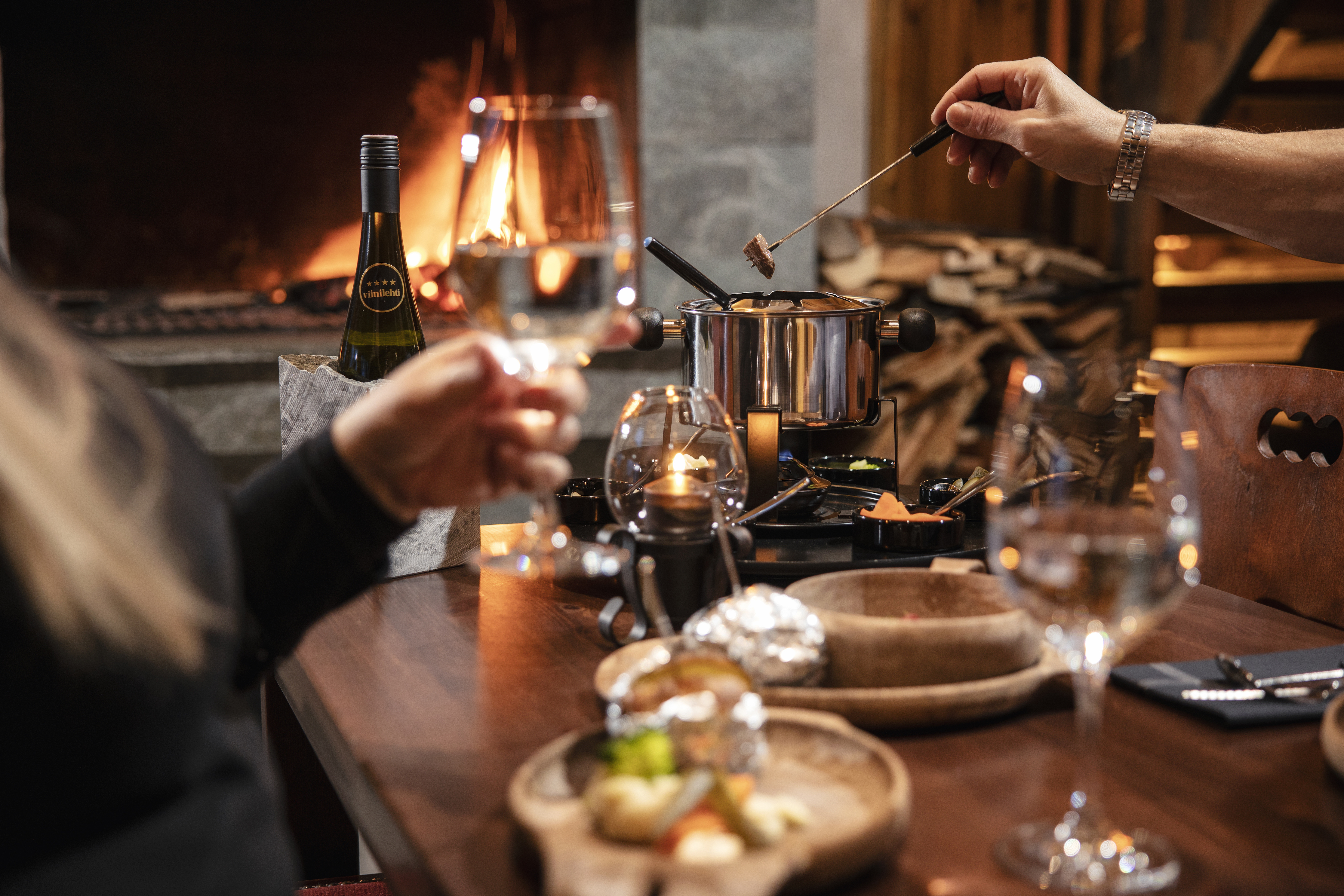 Game fondue in the restaurant Kymppi