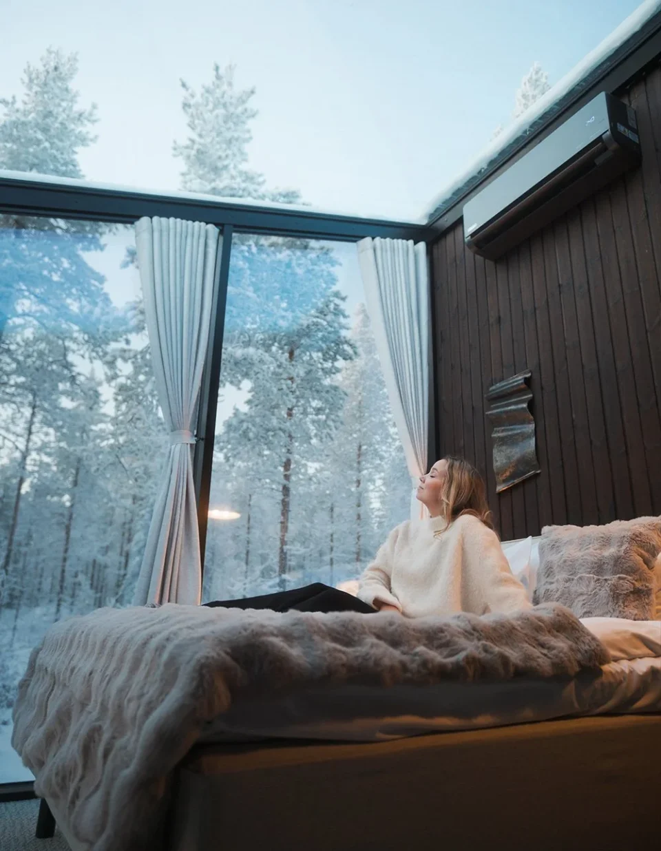 Halo Igloo interior