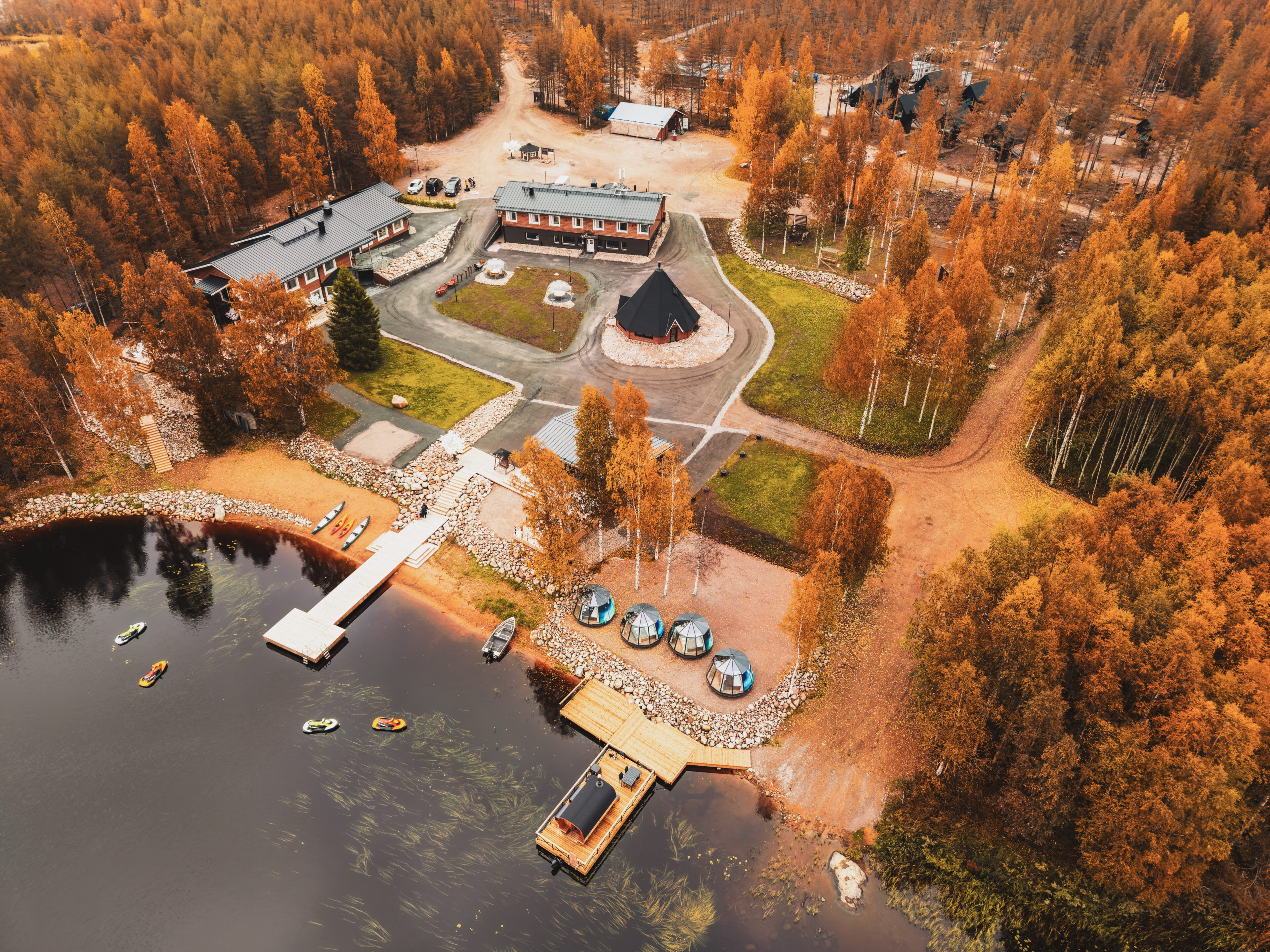 Overview of the whole Aito Igloo & Spa area