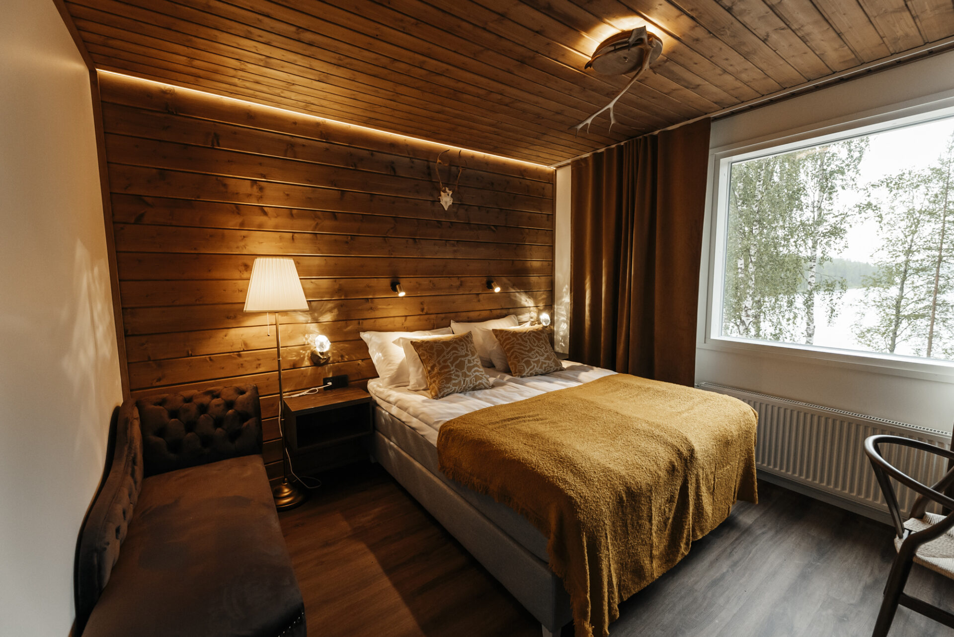 Deluxe Room with a lakeview for up to 3 persons