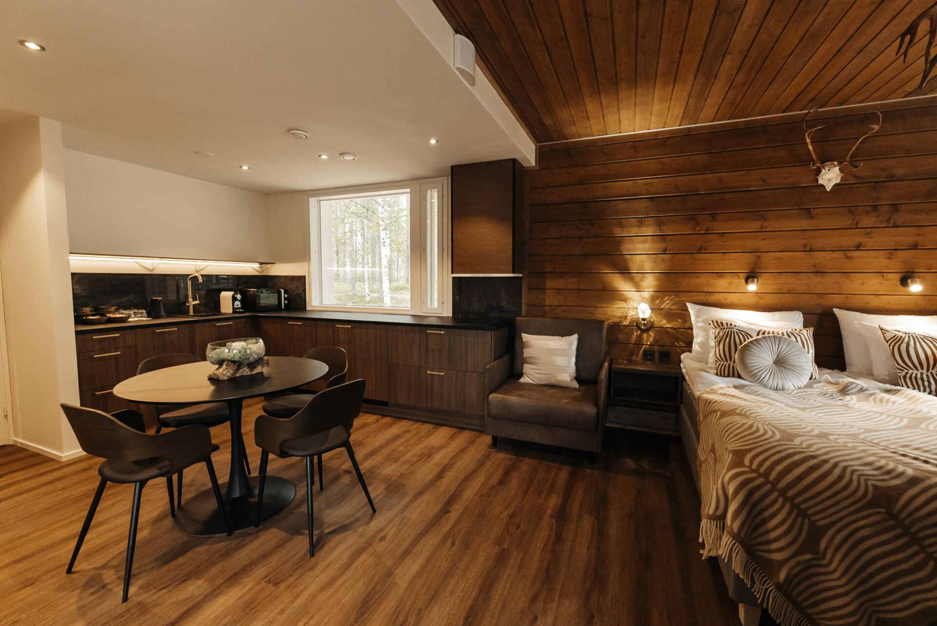 Kitchen of a Junior Suite - Hotel room at Aito Igloo & Spa Resort