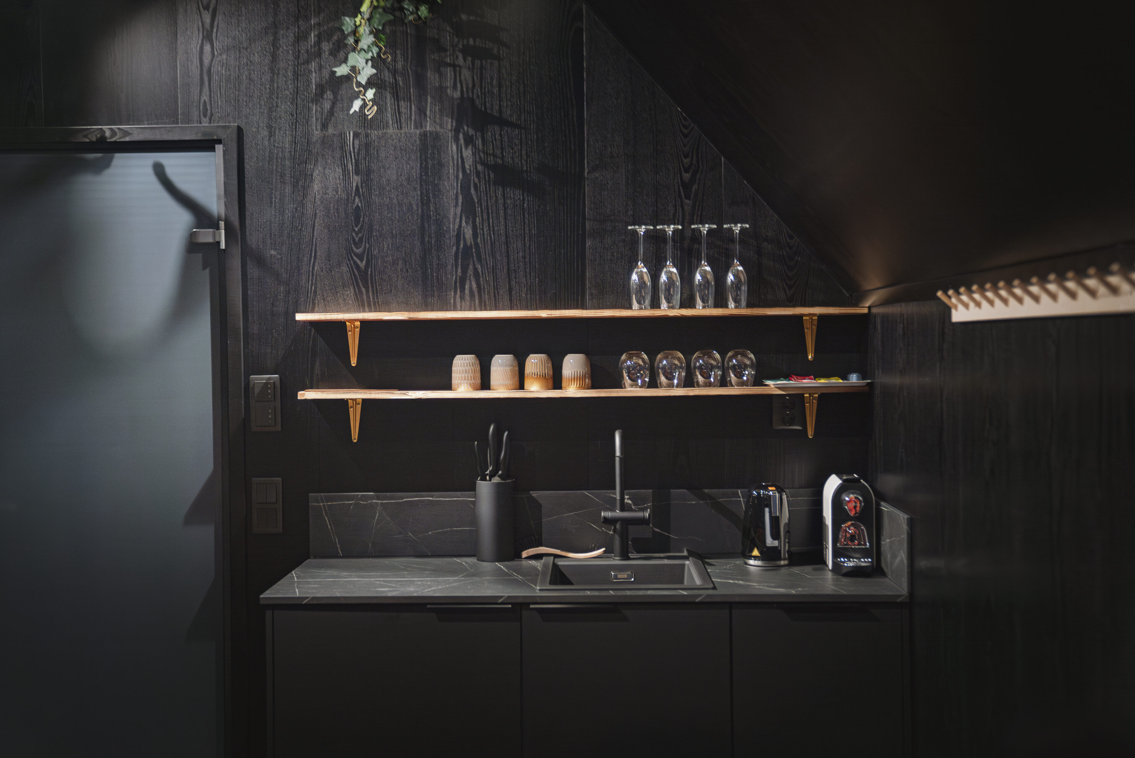 kitchenette of a treehouse at Aito Igloo & Spa Resort